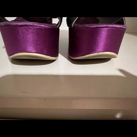 Marc by Marc Jacobs. FABULOUS! Copper leather purple satin platform clogs. - Picture 7 of 12